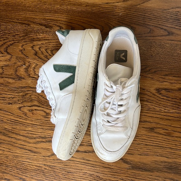 Vejas 39! - Picture 1 of 4